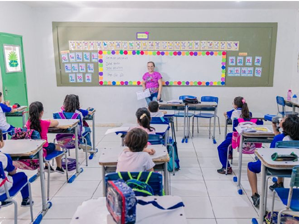 Prefeitura de Santa Quiteria investe mais de 340 mil na Educação Municipal